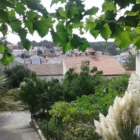 Apartment By The Sea