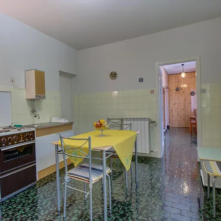 Apartment By The Sea Mali Losinj